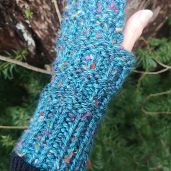Key Largo Tweed Chunky Knit Handmade Fingerless Texting Gloves Rayon Ble… - Picture 4 of 5
